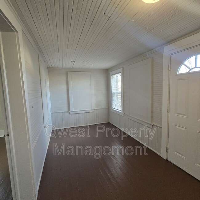 Building Photo - 1580 8th St