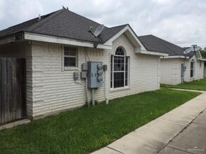 Building Photo - 18 Cervantes Ave