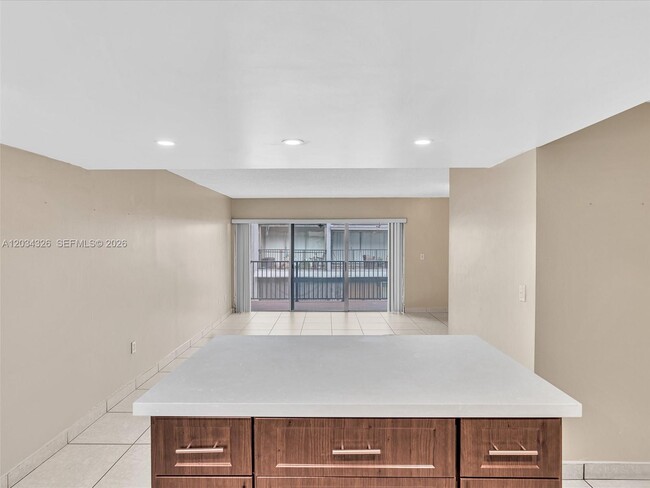 Building Photo - 210 NW 87th Ave