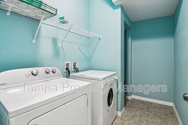 Building Photo - 5704 Kingletsound