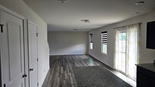 Building Photo - Modern Comfort Meets Southern Charm – 4-Be...