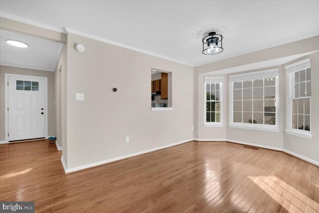 Building Photo - 908 Smartts Ln NE