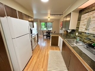 Building Photo - 6745 SW Scholls Ferry Rd