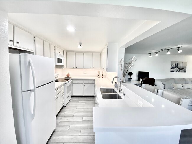 Building Photo - 2910 Neilson Way