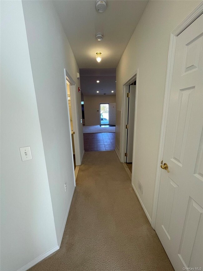 Building Photo - 75 Jacqueline Way