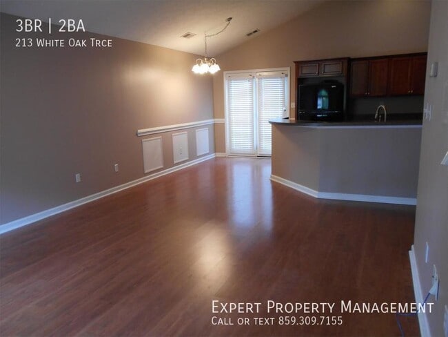 Building Photo - 213 White Oak Ter