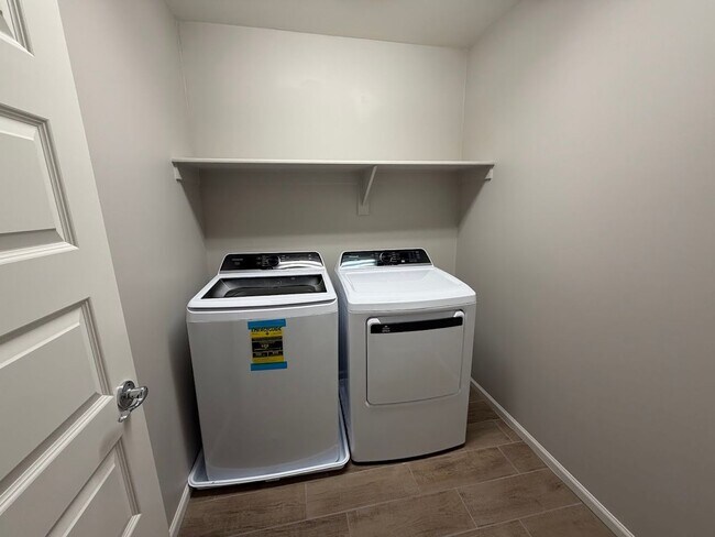 Building Photo - Brand New Never Lived in! Location, location, location! Stunning modern style 3 bedroom/2.5 bathr...