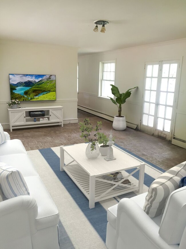 Primary Photo - Secluded 5 Bed - 3.5 Bath House on a Hill ...