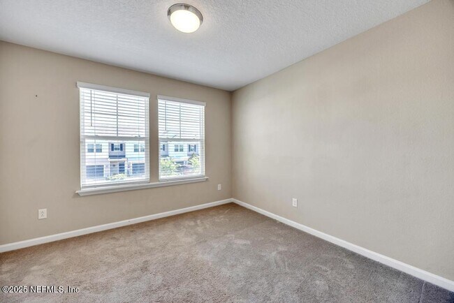 Building Photo - 133 Appleton Ct