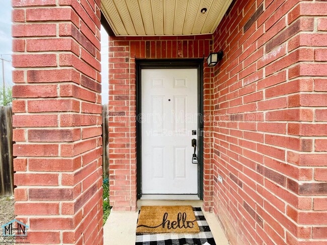 Building Photo - 6106 Secret Shores