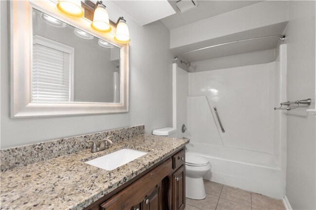 Building Photo - 2315 Cross St