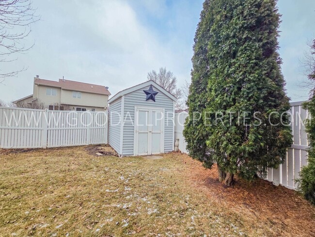 Building Photo - Spacious 5-Bedroom Ranch in the Heart of Waukee with a fenced in yard