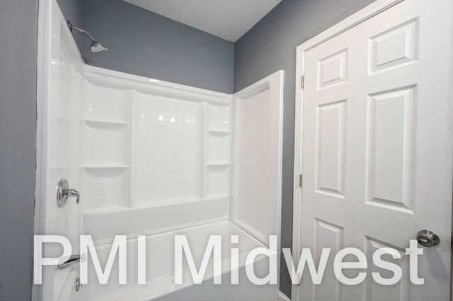 Building Photo - "Charming 2-Bed, 2-Bath Duplex at 119 North Colorado Ave – Your Cozy 1008 Sq Ft Home Awaits!"