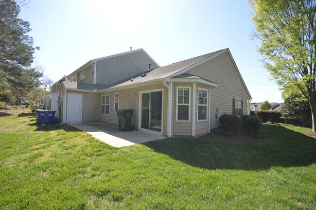Building Photo - 3615 Bison Hill Ln