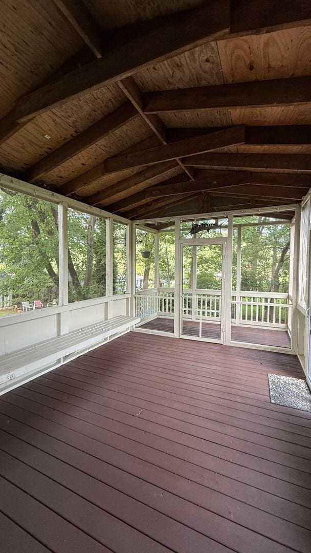 Building Photo - Newly Refreshed Rambler in Convenient Loca...