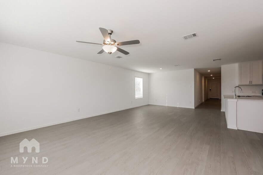 Building Photo - 2769 Mistwood Dr