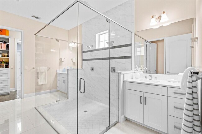 Building Photo - 10067 Mere Pkwy