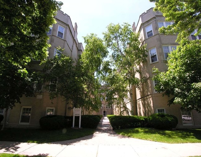 Building Photo - 834-40 Judson Ave.