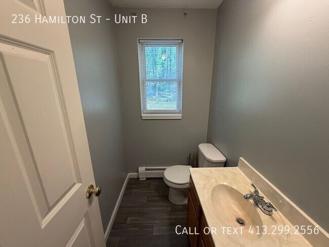 Building Photo - 236 Hamilton St
