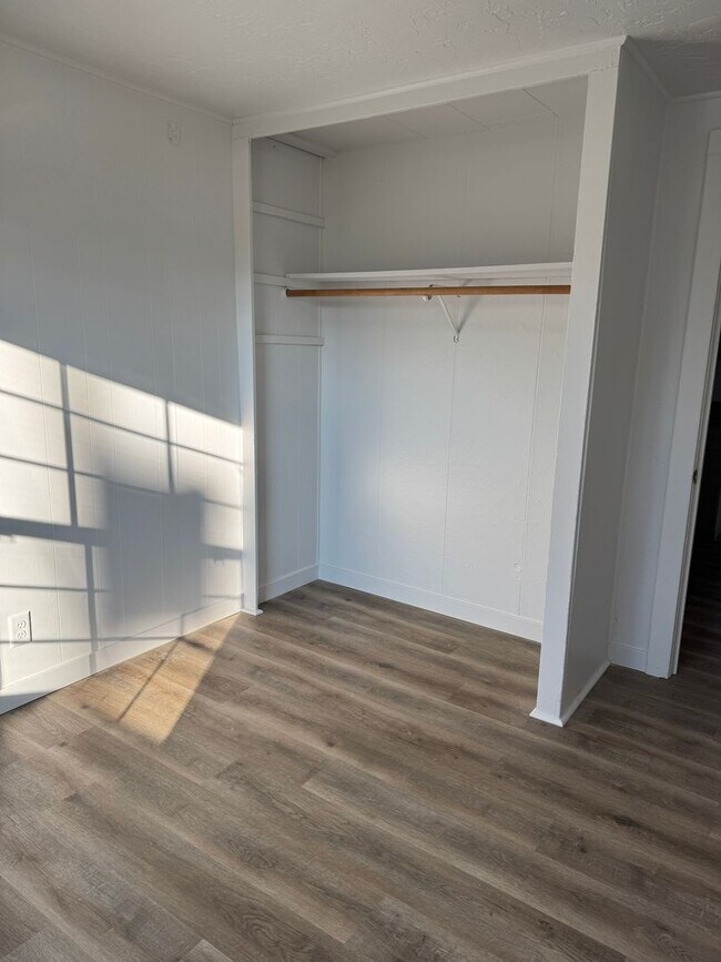 Building Photo - behe02