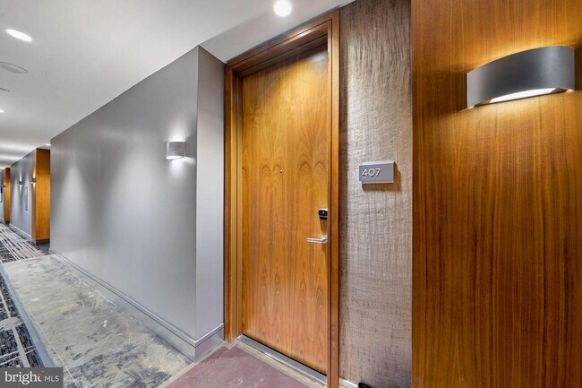 Building Photo - 45 Sutton Square SW