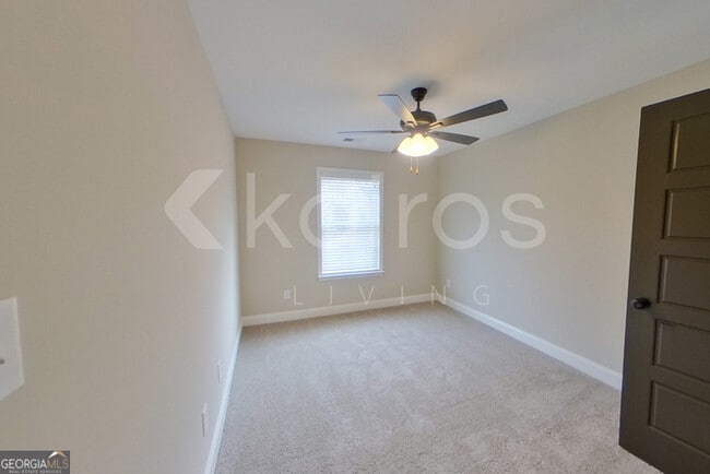 Building Photo - 157 Allentown Wy