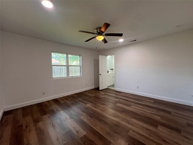 Building Photo - 1809 Pilot Way