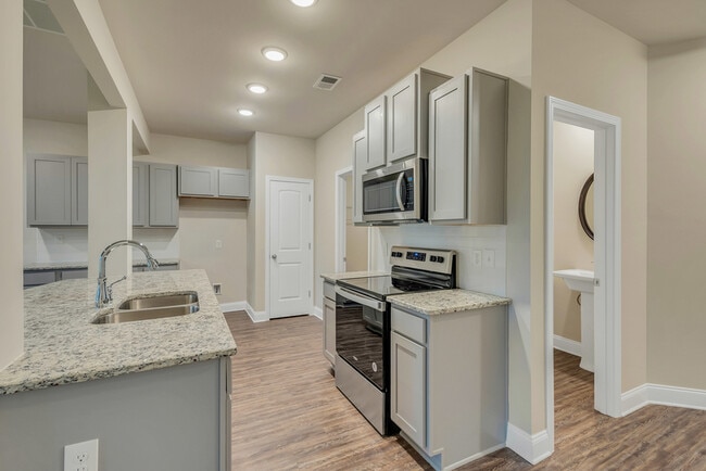 Building Photo - 7211 Berrywood Ct NW