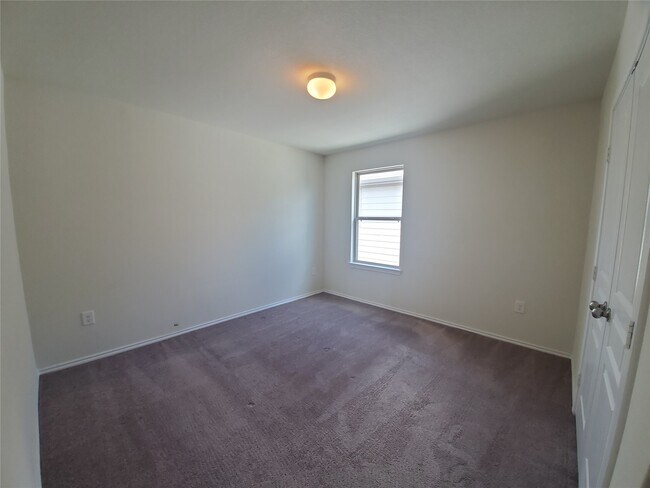 Building Photo - 14614 Sierra Garden Dr