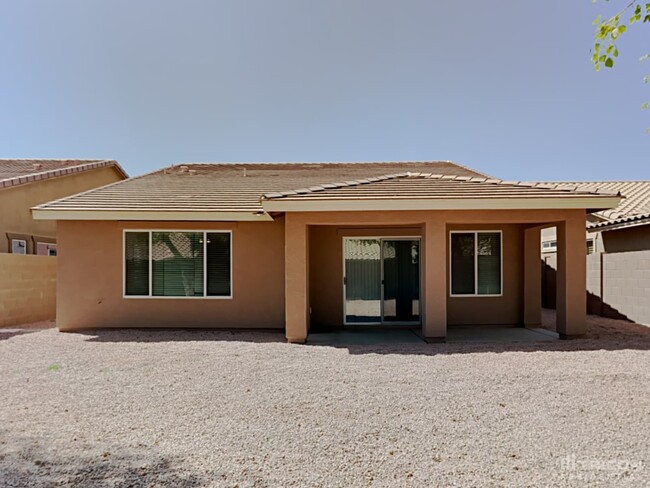 Building Photo - 1502 E Mayfield Dr