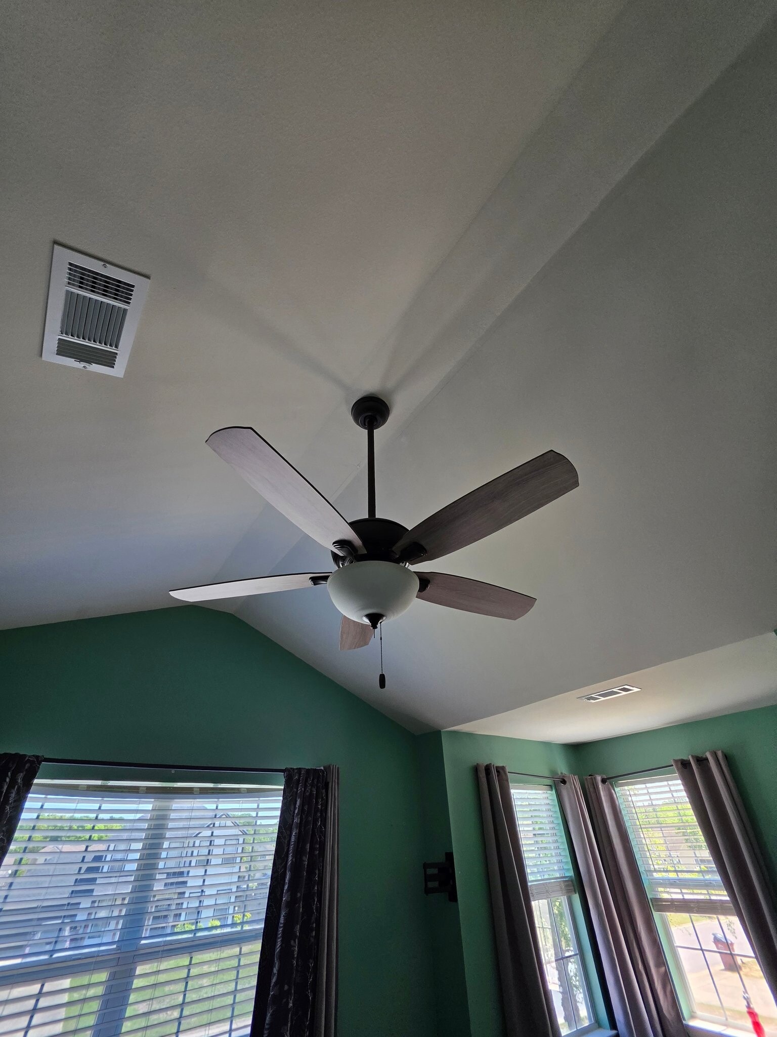 Building Photo - 713 Presscott St