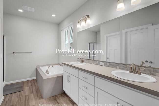 Building Photo - Modern Living in Gresham’s Newest Community! DEPOSIT SPECIAL