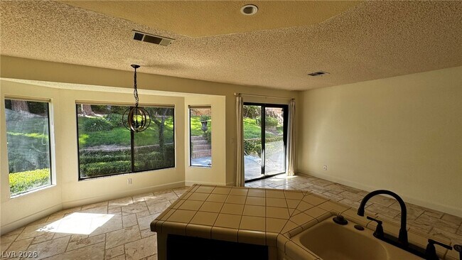 Building Photo - 3025 Harborside Dr