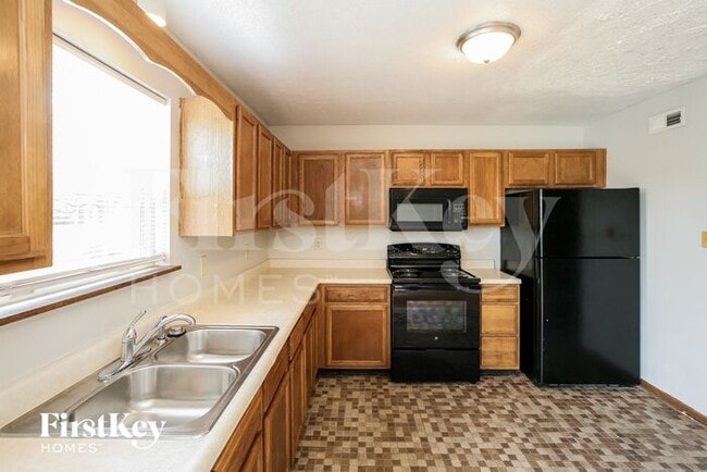 Building Photo - 11225 Pine Mountain Pl