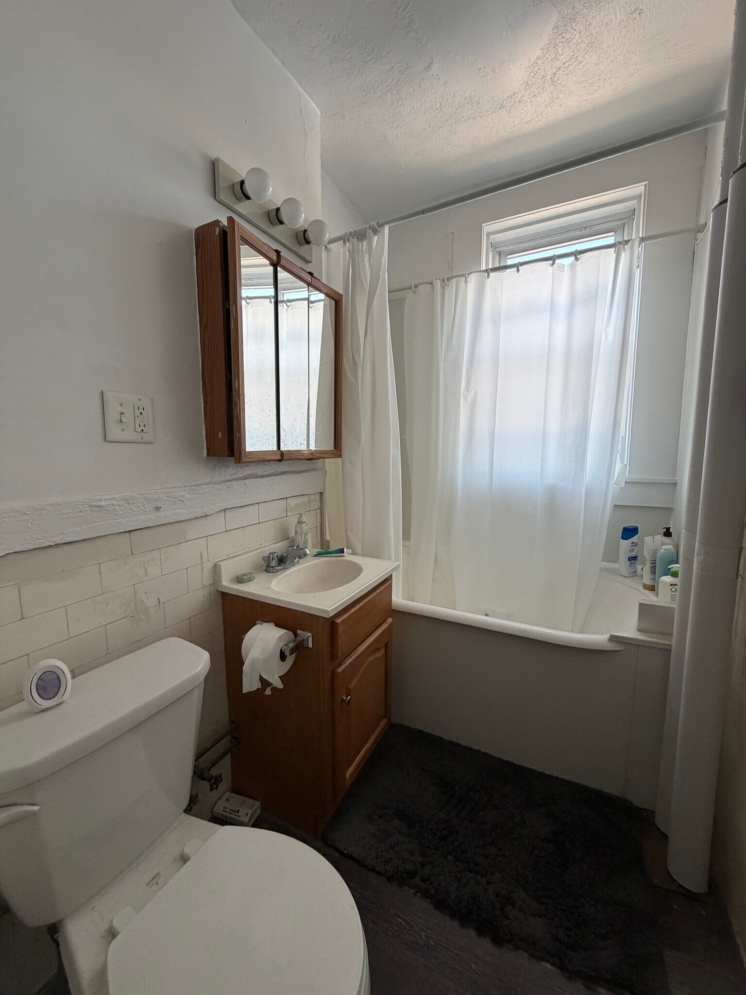 Building Photo - 463 Commonwealth Ave