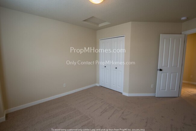 Building Photo - 10605 NW 303rd Pl