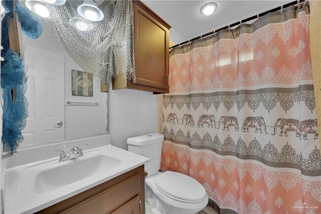 Building Photo - 4608 Ivy Ave W