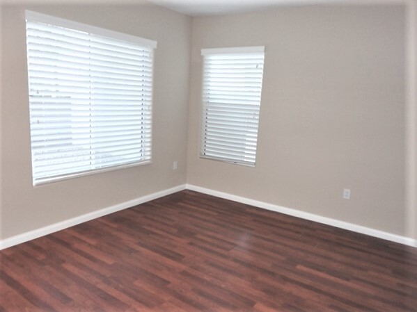Building Photo - 10633 Calf Creek Ct