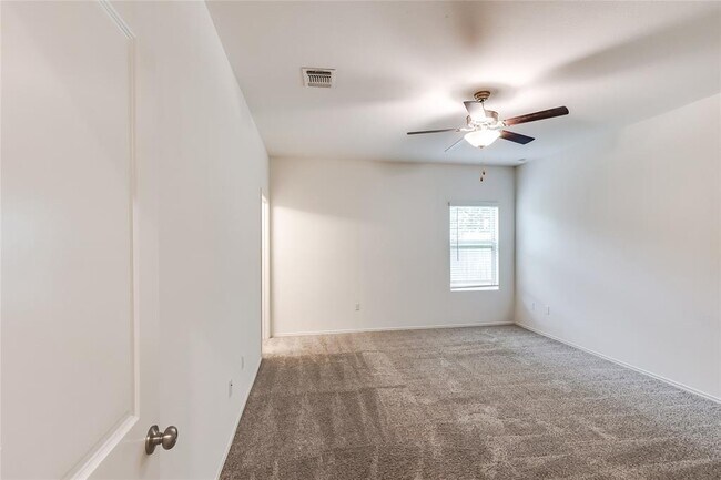 Building Photo - 7209 Spirit Hill Rd