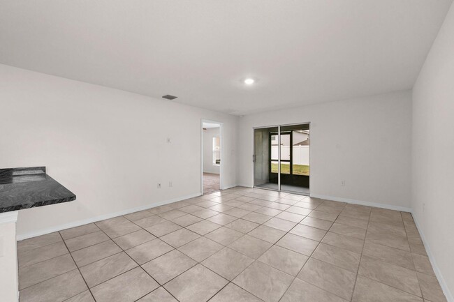 Building Photo - 13692 Thimbleberry Dr