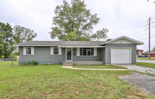 Primary Photo - Newly Remodeled | 3 Bedroom | 1 Bathroom |...