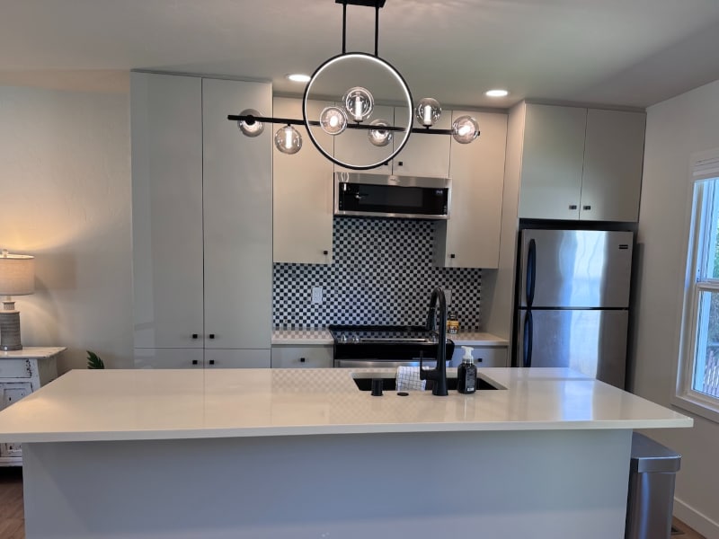 Building Photo - 1404 Black Ct