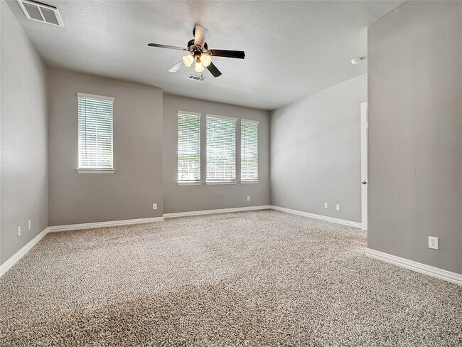 Building Photo - 5973 Country View Ln