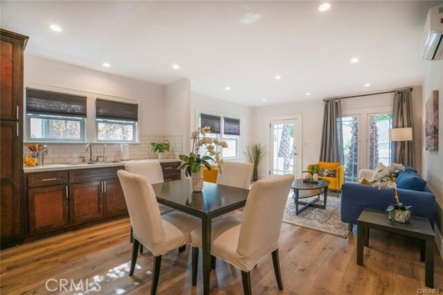 Building Photo - 908 Victoria Ave