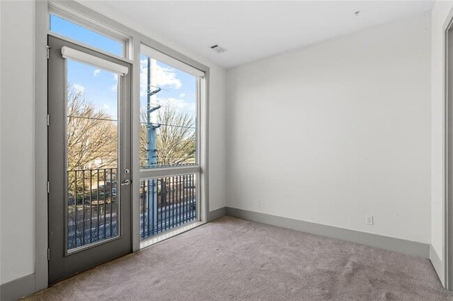 Building Photo - 63 Reynolds Square Ln