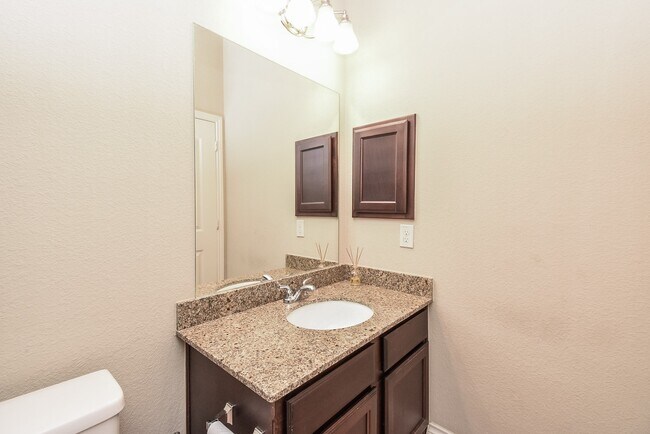 Building Photo - 2603 Night Song Dr
