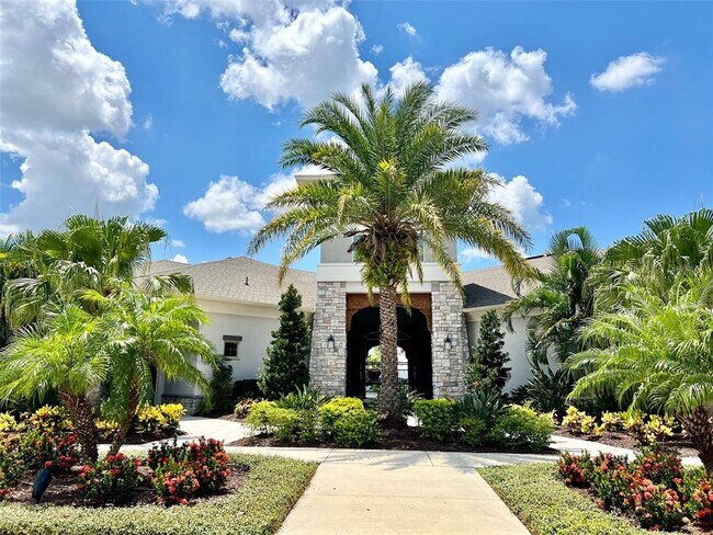 Building Photo - 9330 McLaren Alley