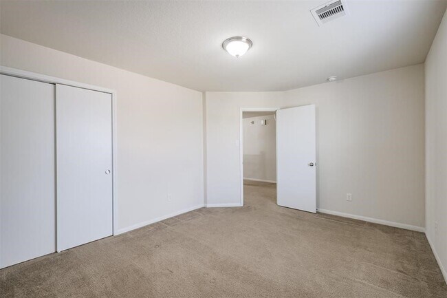 Building Photo - 3142 View Valley Trail