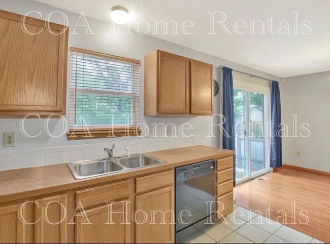 Building Photo - Midtown