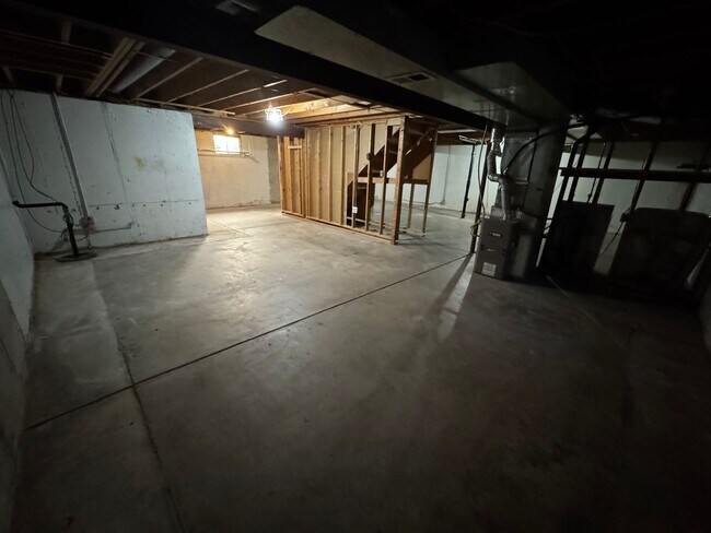 Building Photo - Live in the Timbers